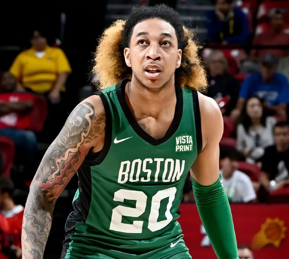 学防守, 人训练营大, 控卫戴维森 学防守, 人训练营大, 控卫戴维森