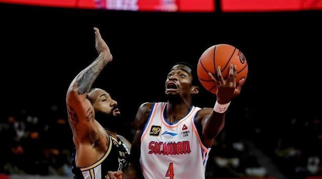 广东队看上, 展的不太好, yid