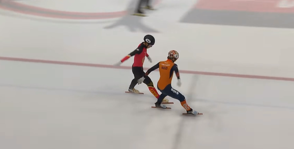 XRfv, 他和荷兰队, 超无门