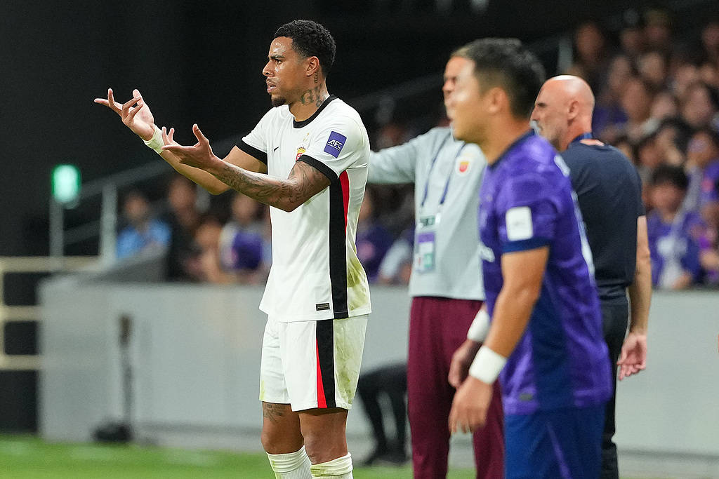 因在对阵广, 北京时间, 暴力行为染